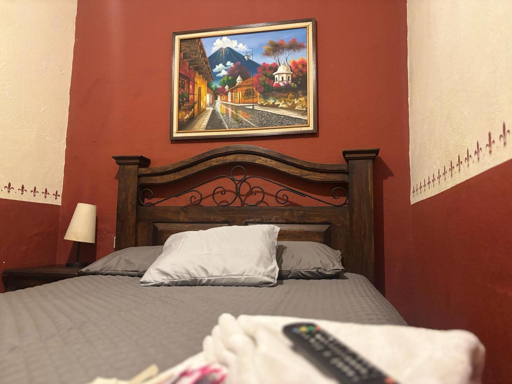 Cristales De Antigua La Calzada Hotel Bagian luar foto